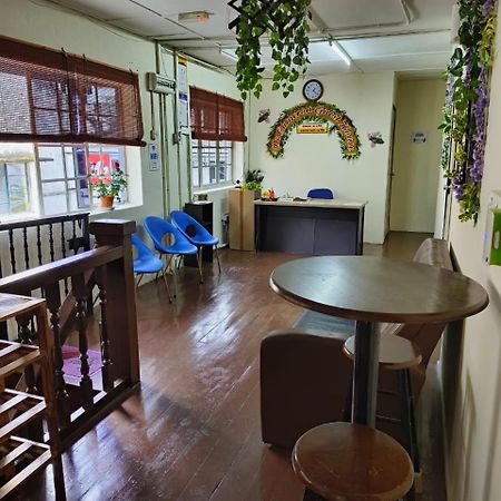 De Cameron Guest House Тана Рата Екстериор снимка