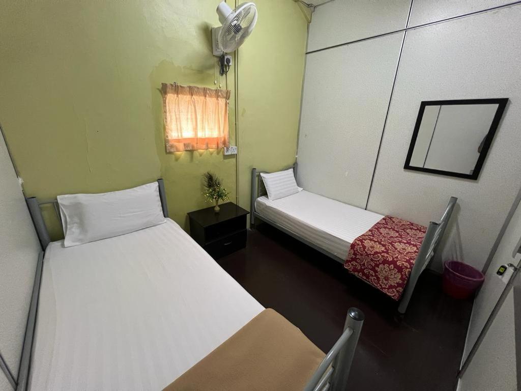 De Cameron Guest House Тана Рата Екстериор снимка